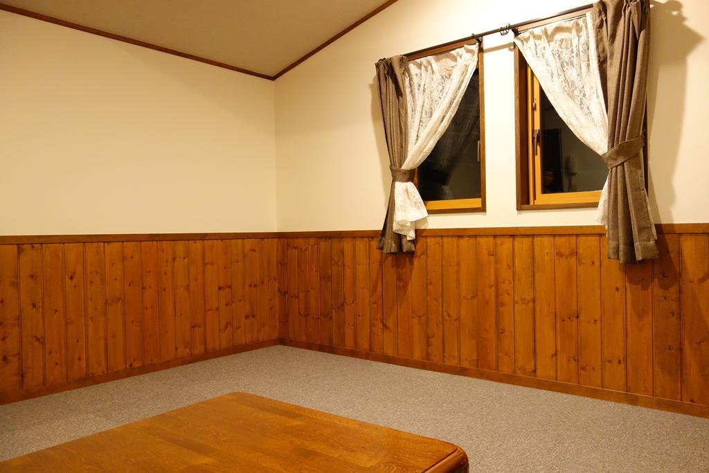 Hotel Community House Tyrolien Hakuba Esterno foto