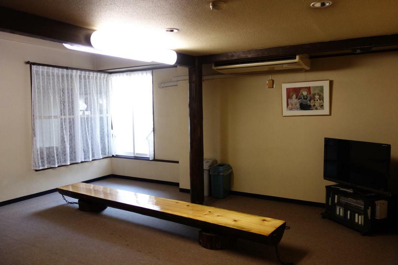 Hotel Community House Tyrolien Hakuba Esterno foto
