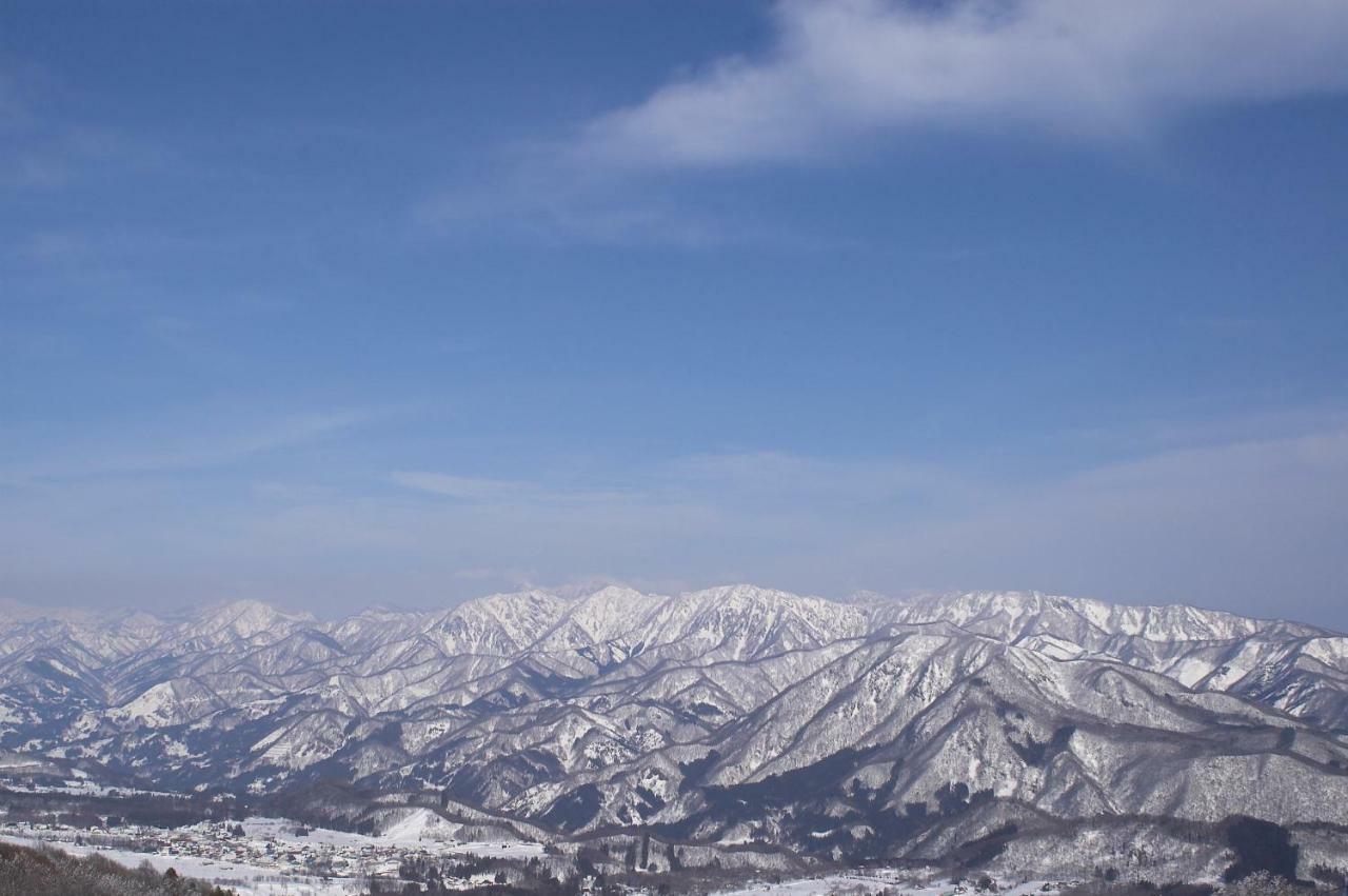 Hotel Community House Tyrolien Hakuba Esterno foto