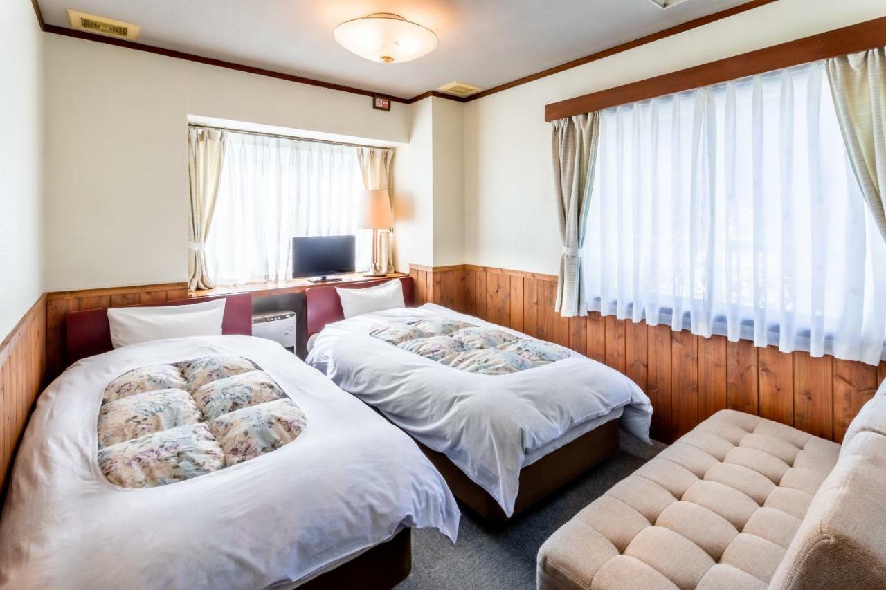 Hotel Community House Tyrolien Hakuba Esterno foto